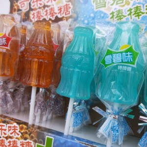 16G Bottle Shape lollipop Customized halal fruit flavor cola drink bottle shape lollipop hard candy manufacturer