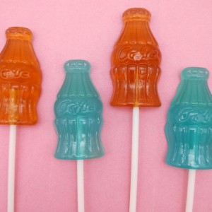 16G Bottle Shape lollipop Customized halal fruit flavor cola drink bottle shape lollipop hard candy manufacturer